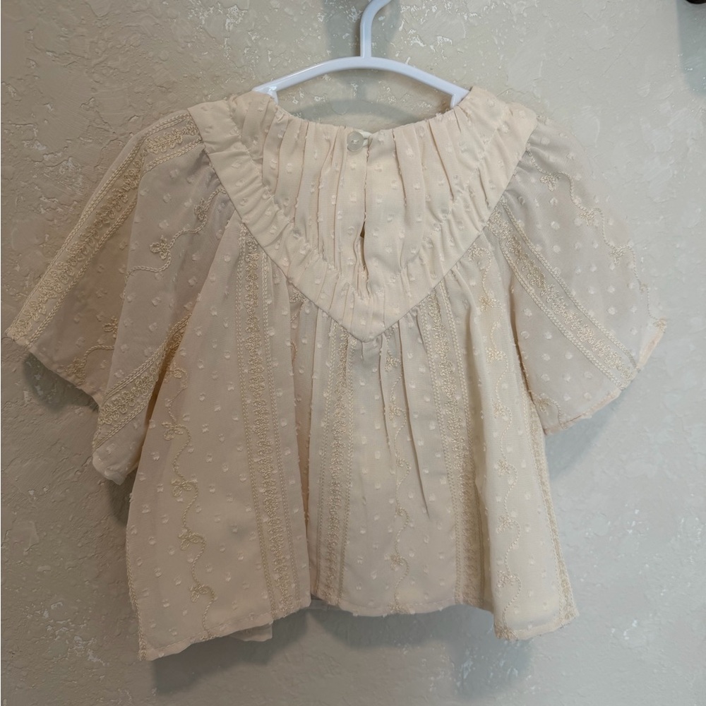 Zara Lace Too